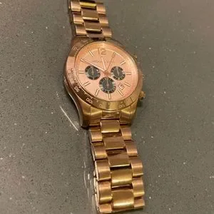 Michael Kors | Accessories | Michael Kors Layton Rose  display picture 2